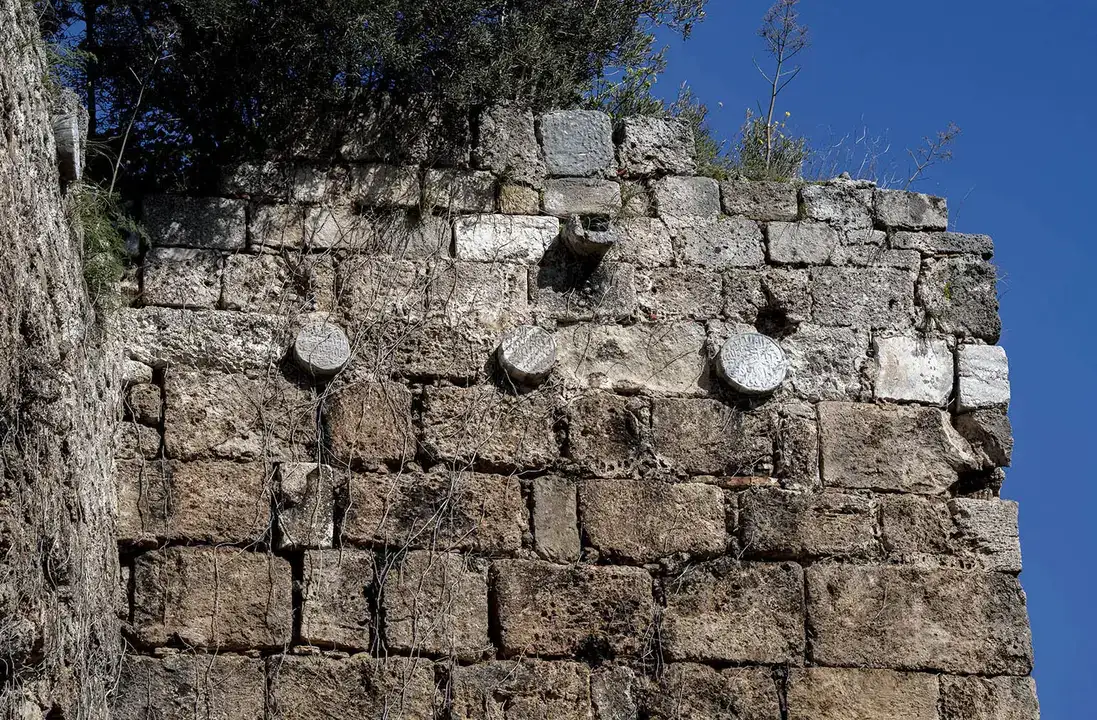 Kaleiçi’ndeki 800 Yıllık 45 Fetih Kitabesi Tercüme Edildi 2